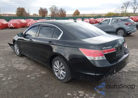 2012 Honda Accord 2.4 Ex-L z USA, uszkodzony, nr VIN 1HGCP2F82CA035124